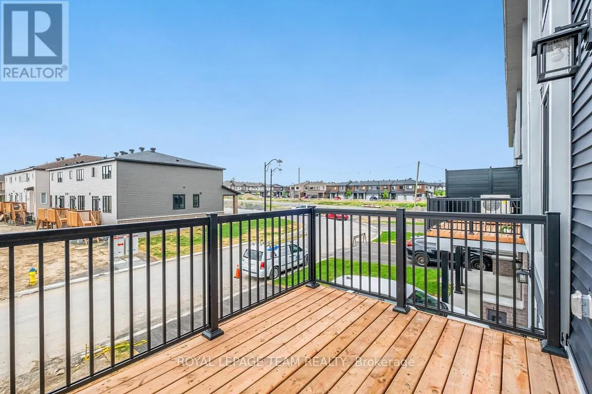 975 ATHENRY COURT