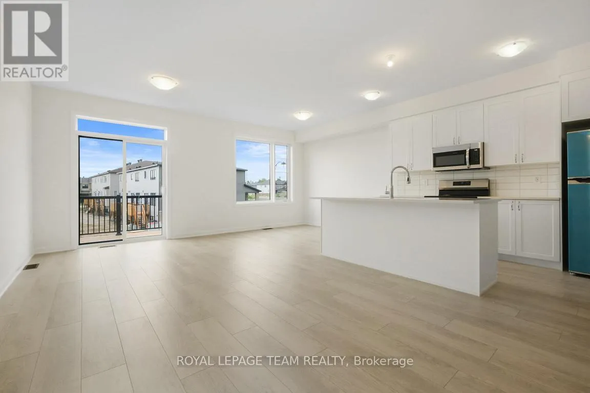 975 ATHENRY COURT