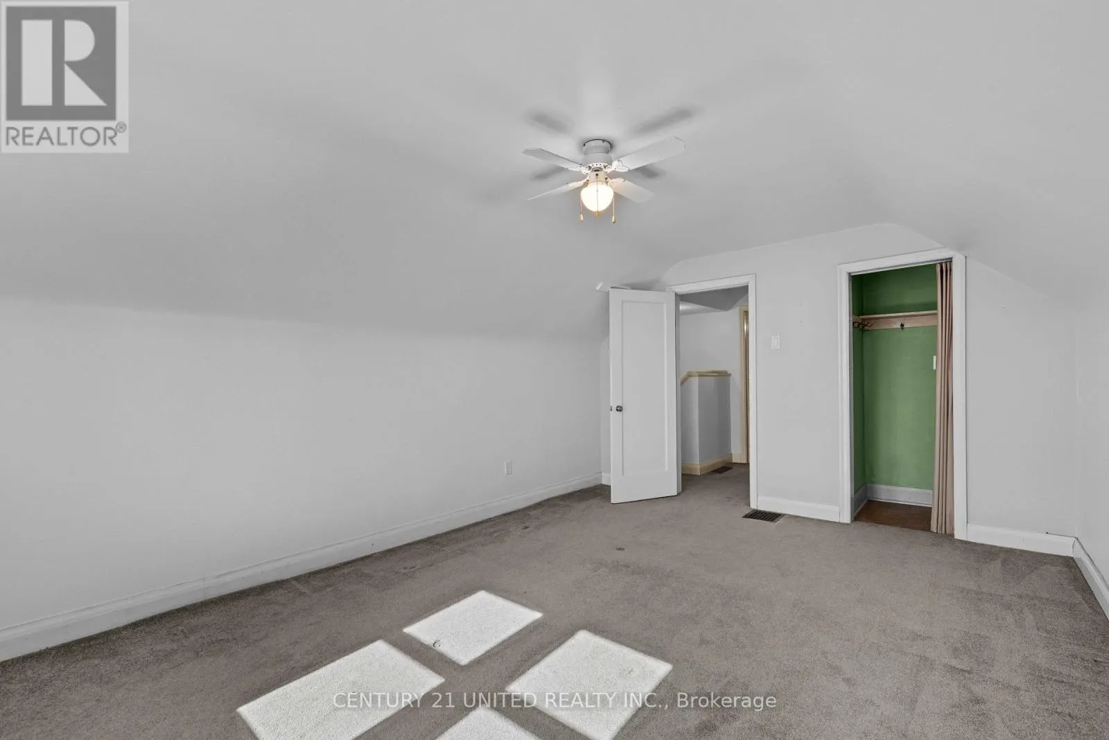 572 MURRAY STREET