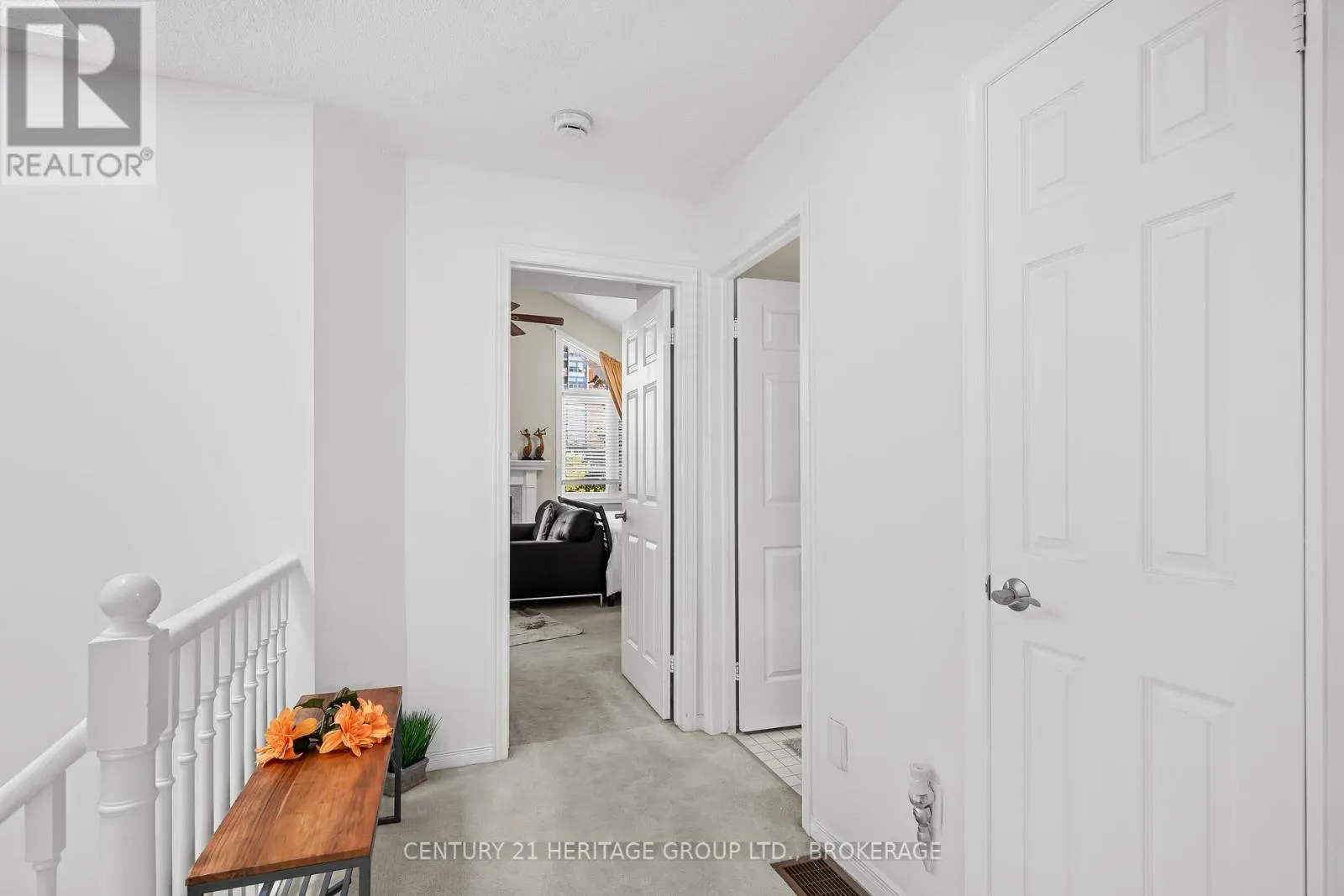 29 - 1098 KING STREET W, #29