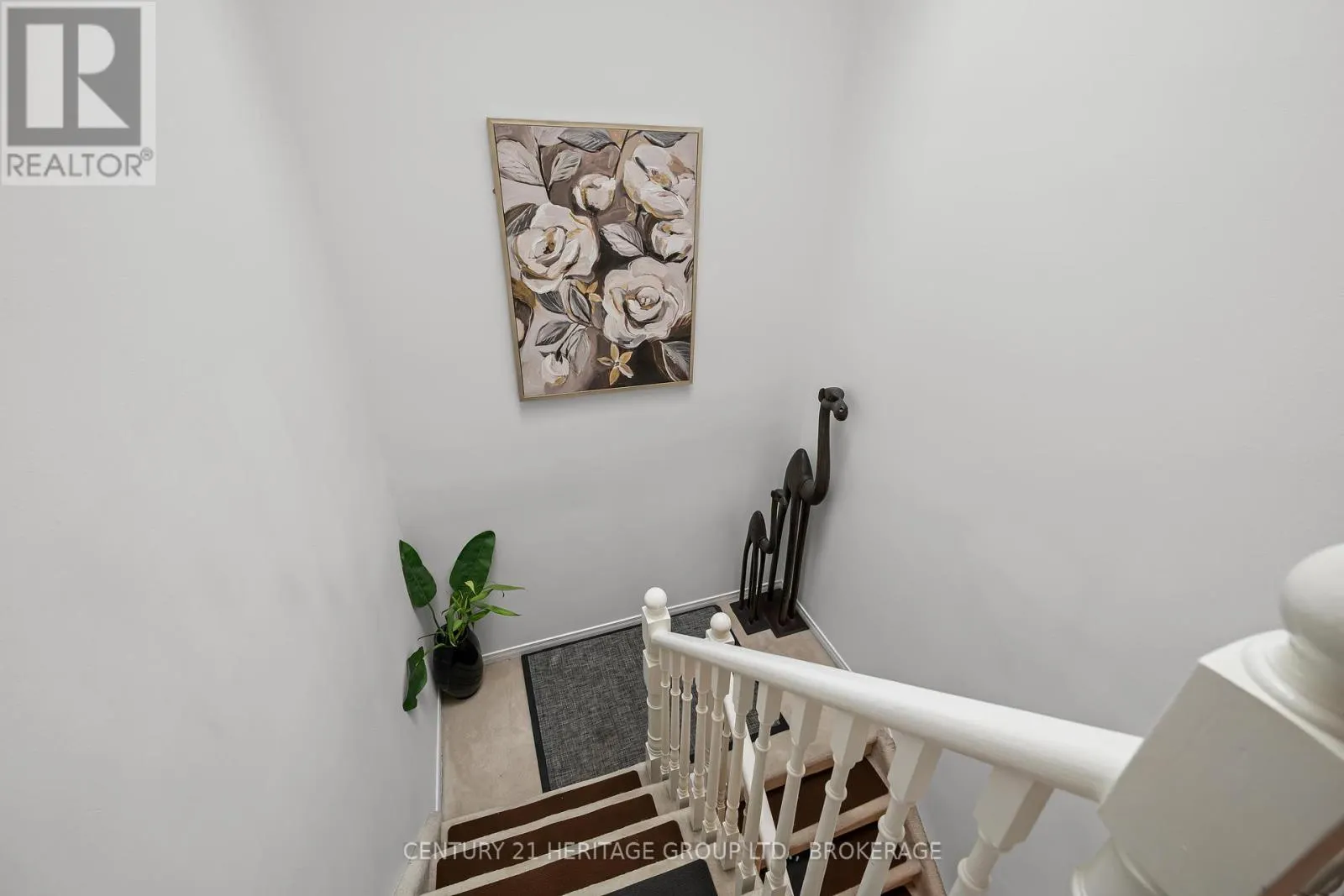 29 - 1098 KING STREET W, #29