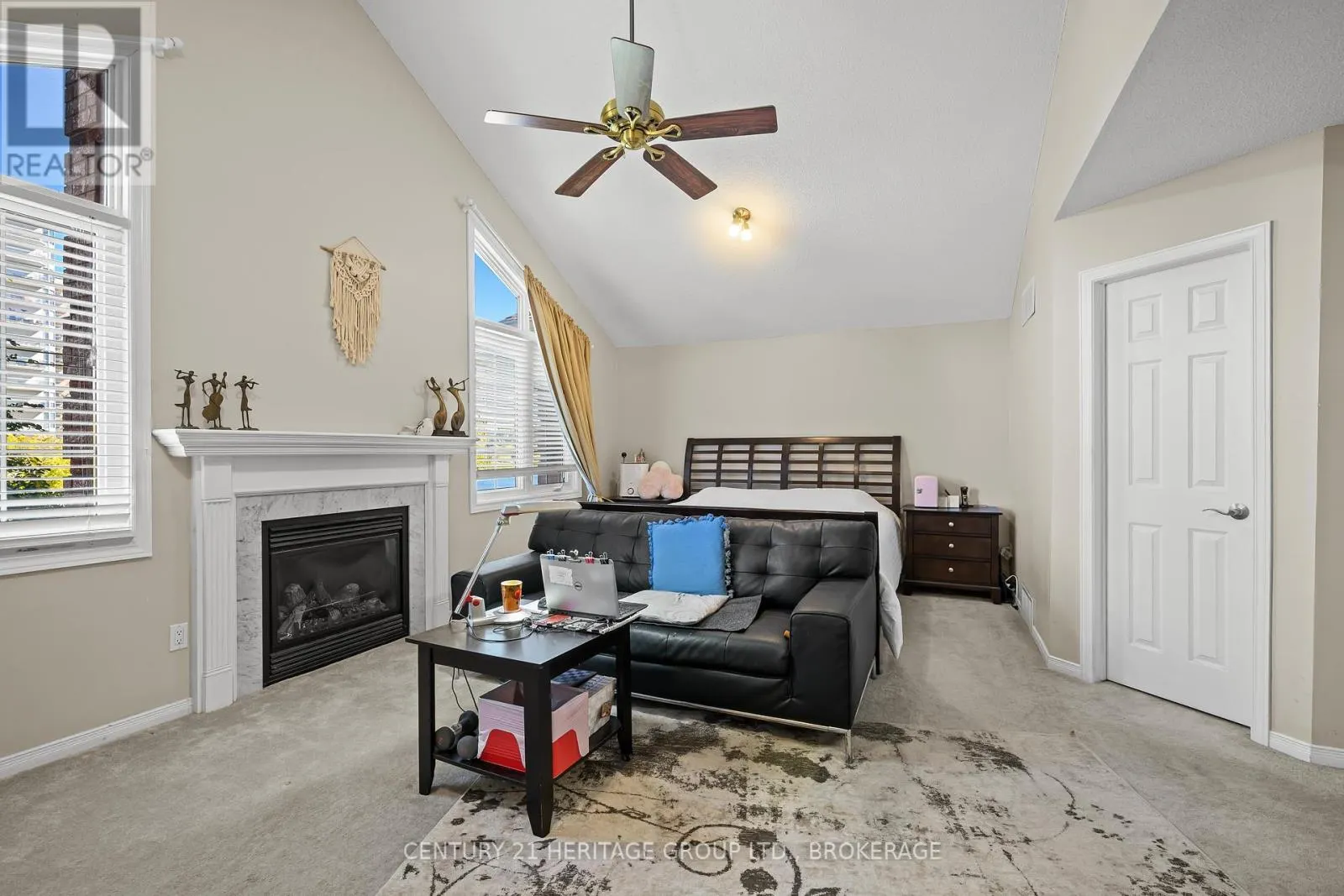 29 - 1098 KING STREET W, #29