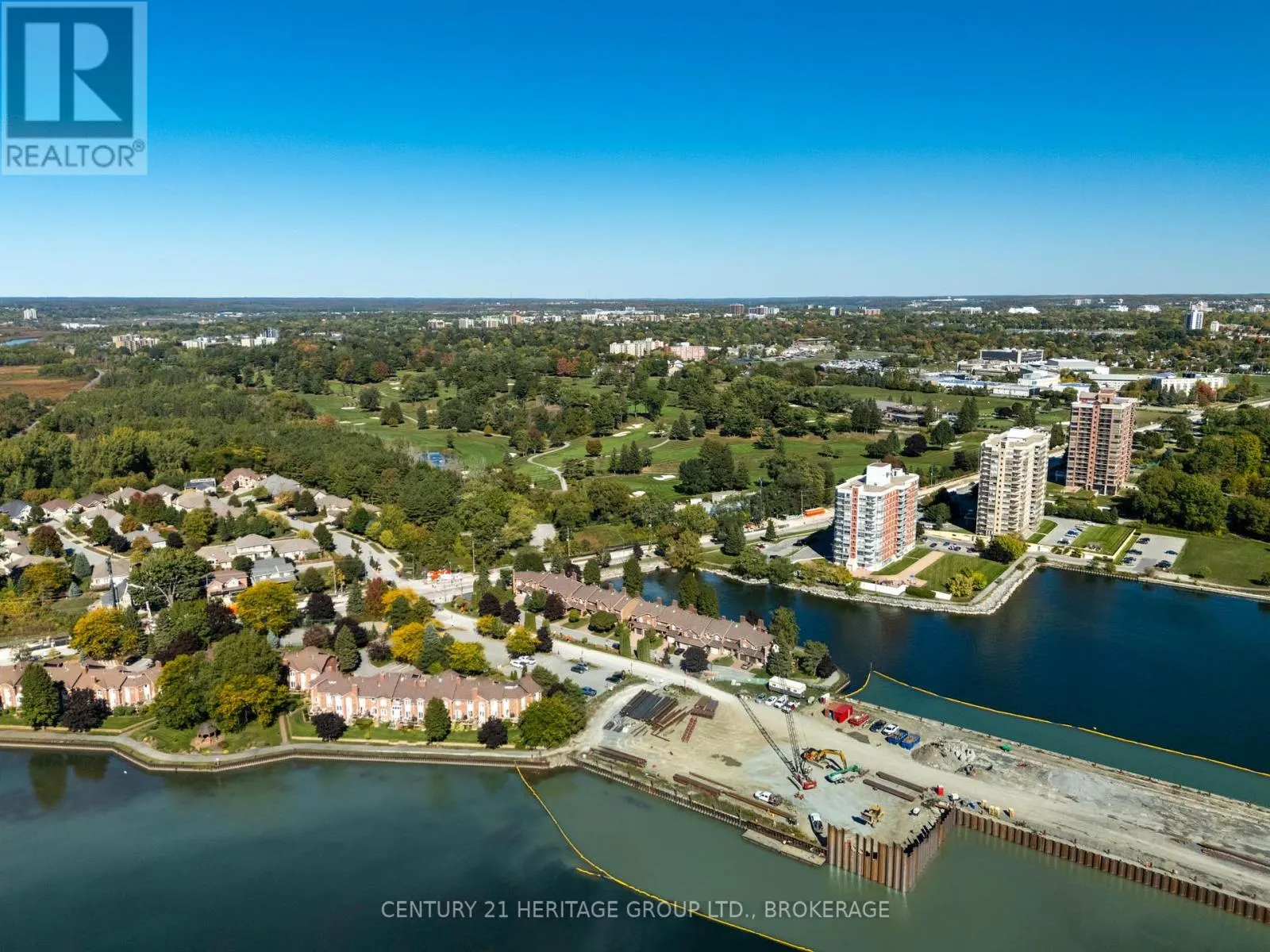 29 - 1098 KING STREET W, #29
