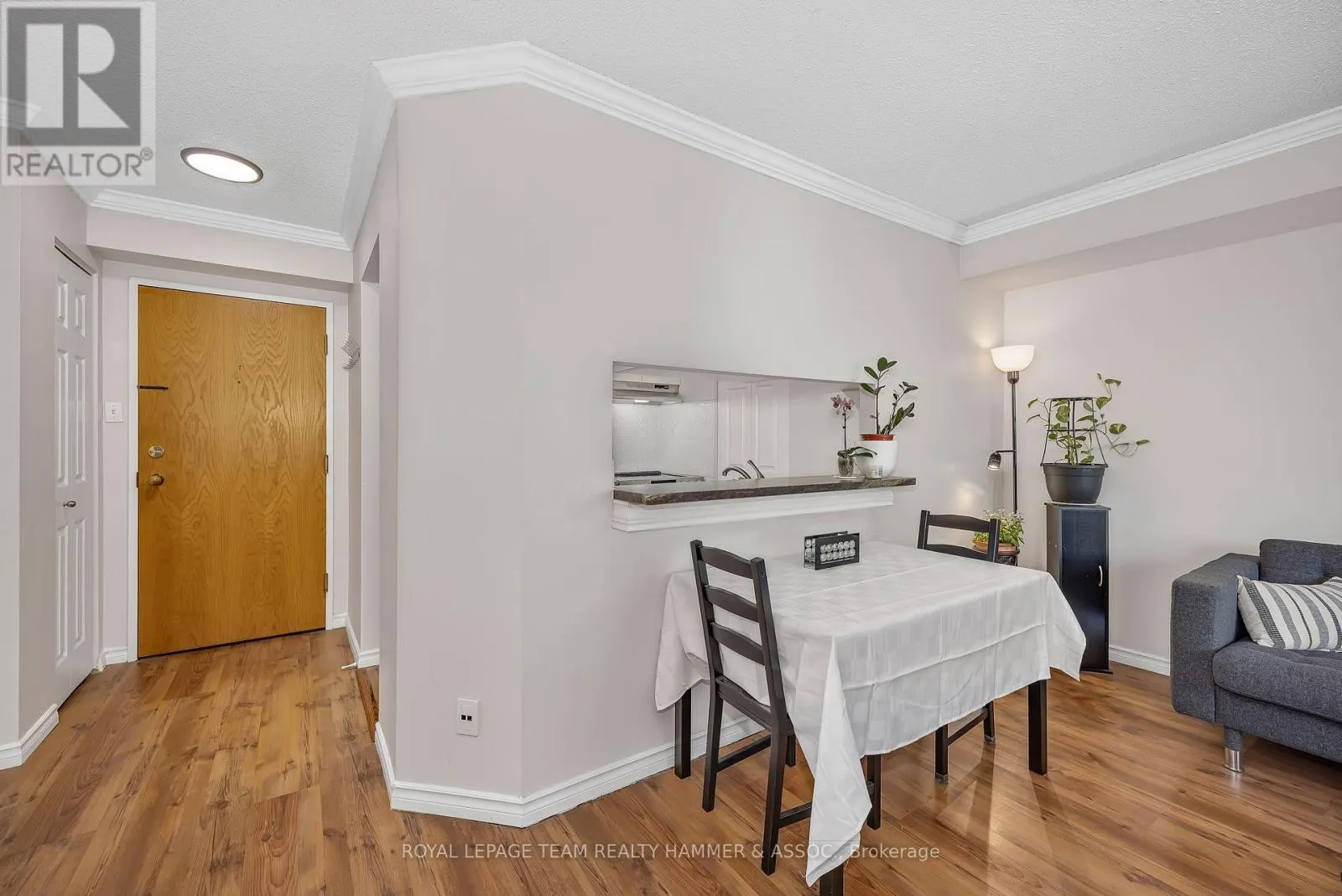 1701 - 199 KENT STREET