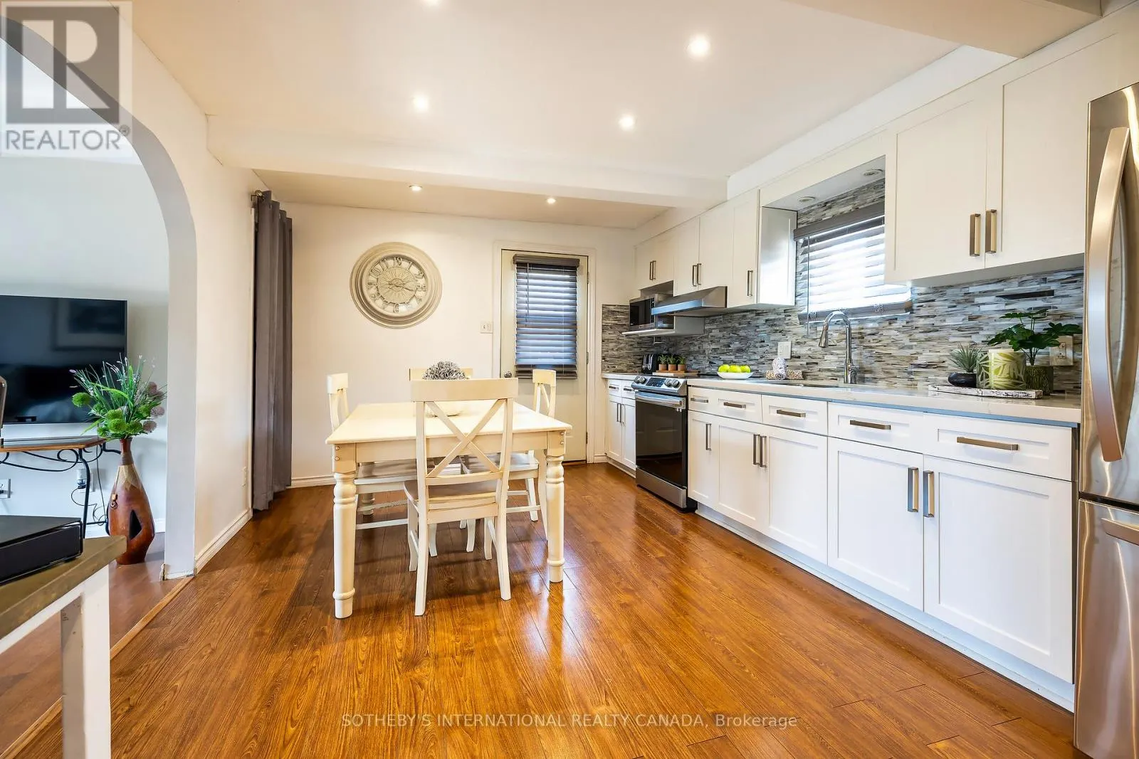 42 PAVILLION ROAD