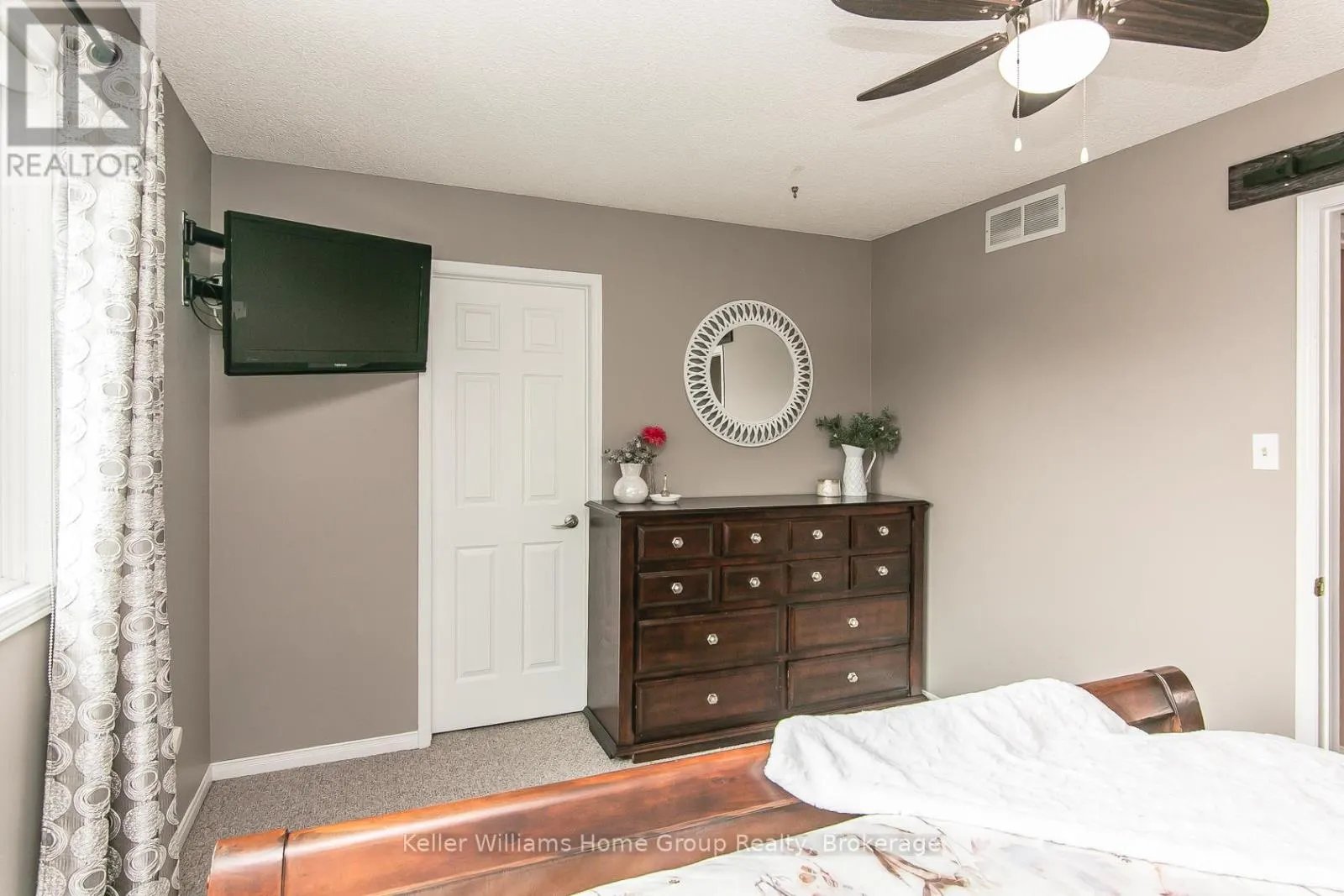 334 CHRISTOPHER DRIVE