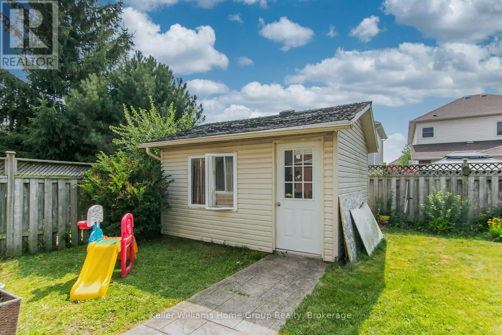 334 CHRISTOPHER DRIVE