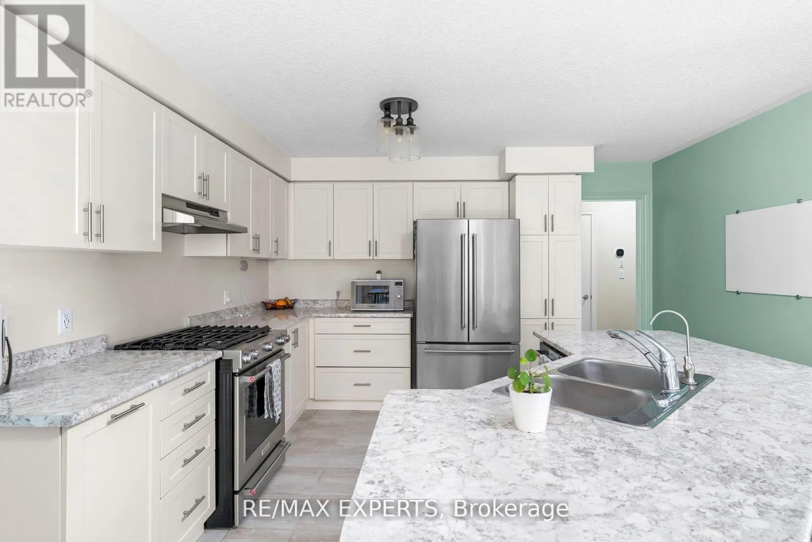 316 DALGLEISH TRAIL