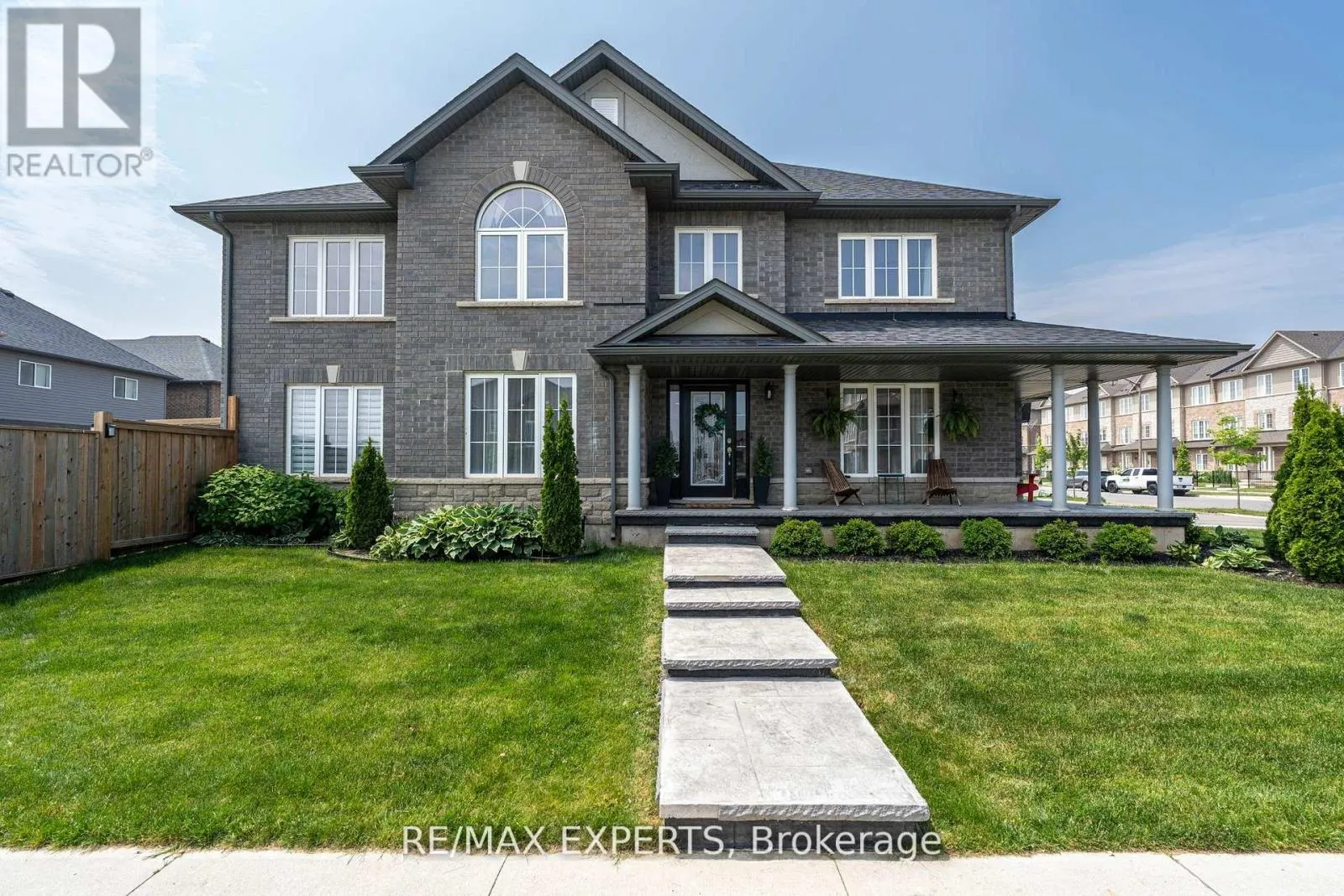 316 DALGLEISH TRAIL