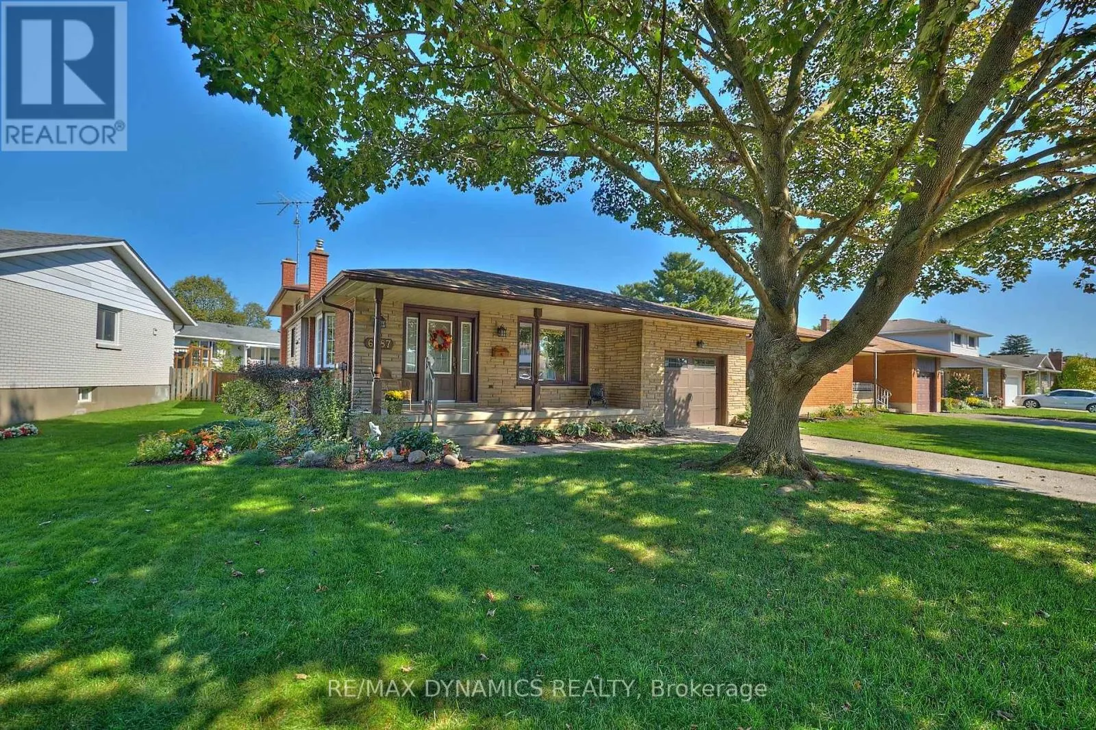 6787 CORWIN CRESCENT