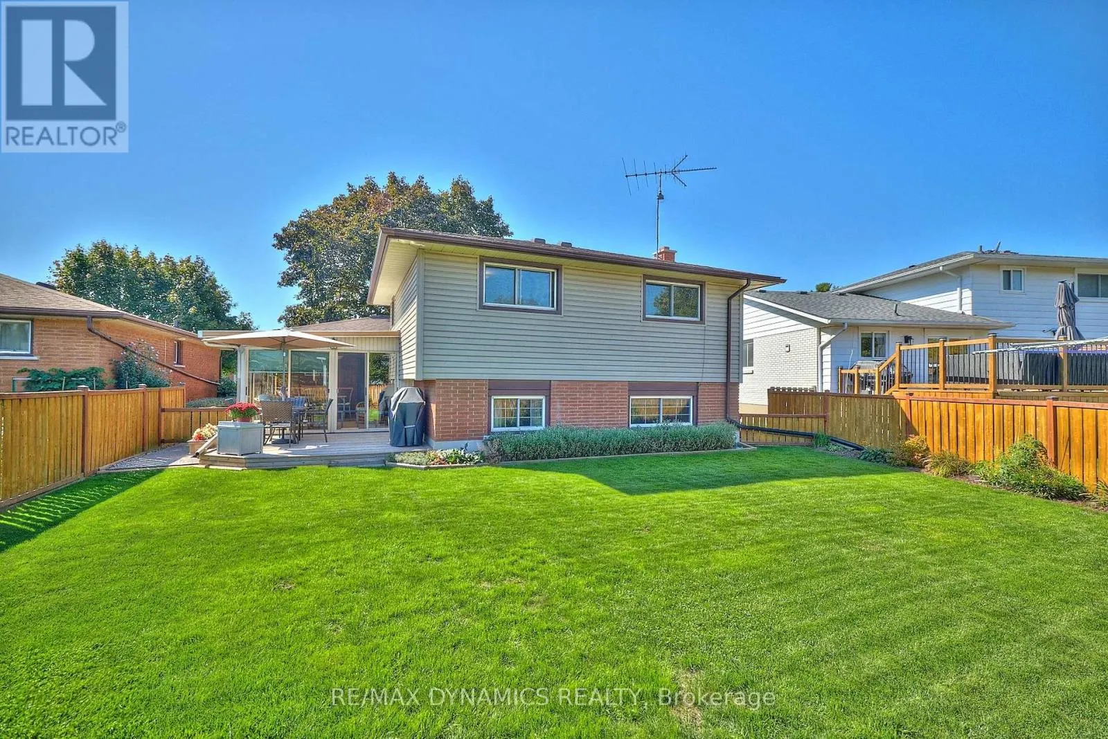 6787 CORWIN CRESCENT