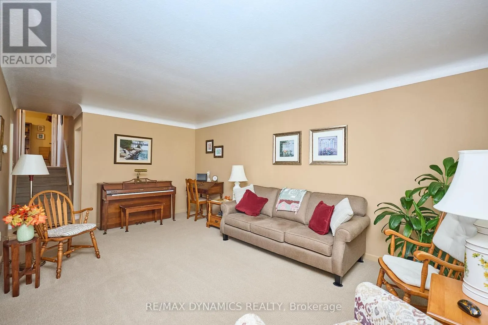 6787 CORWIN CRESCENT