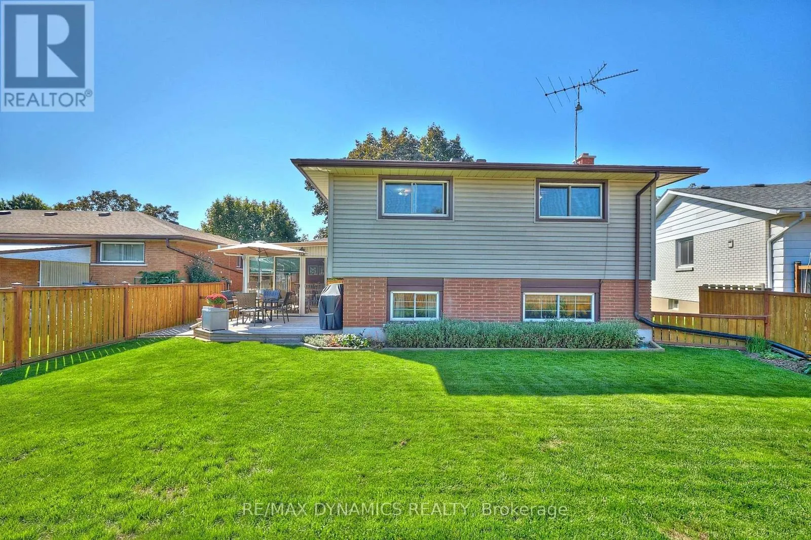 6787 CORWIN CRESCENT