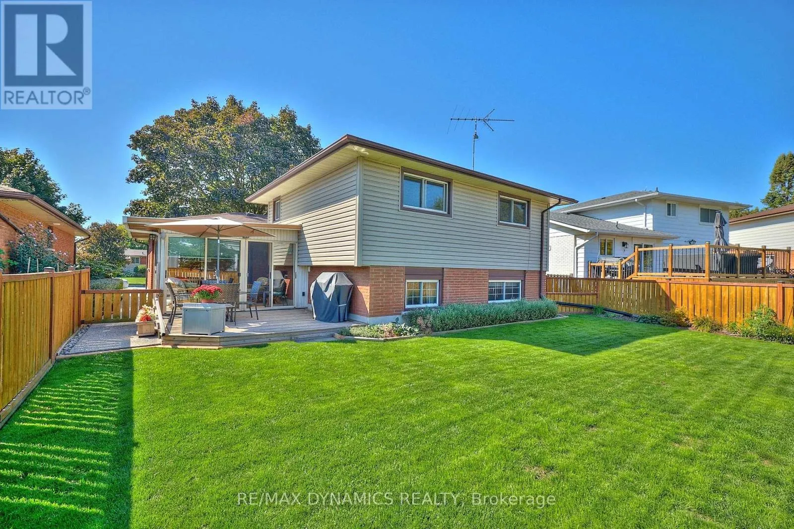 6787 CORWIN CRESCENT
