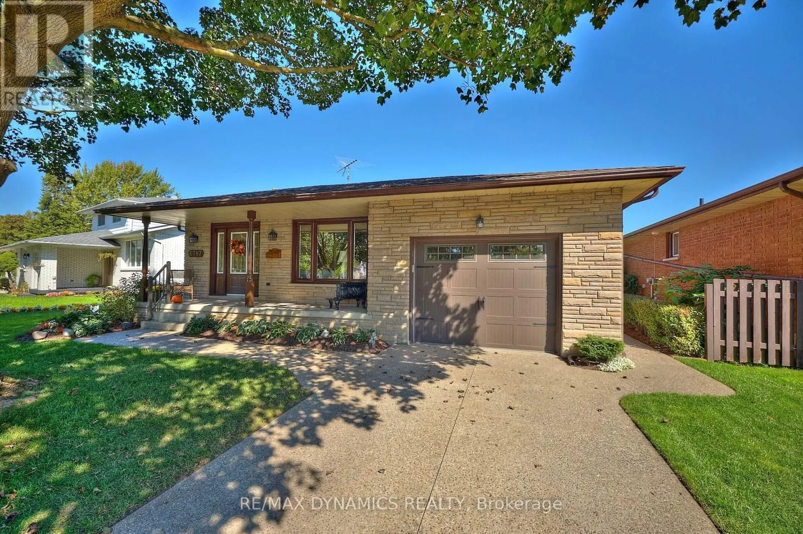 6787 CORWIN CRESCENT