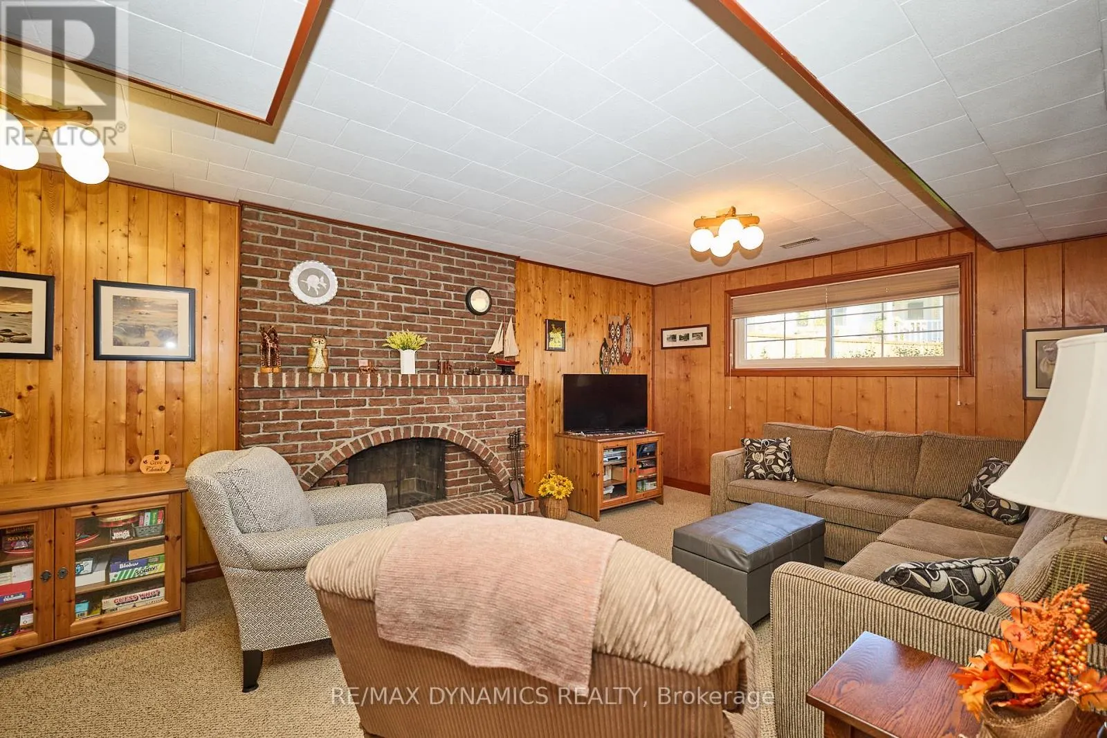 6787 CORWIN CRESCENT