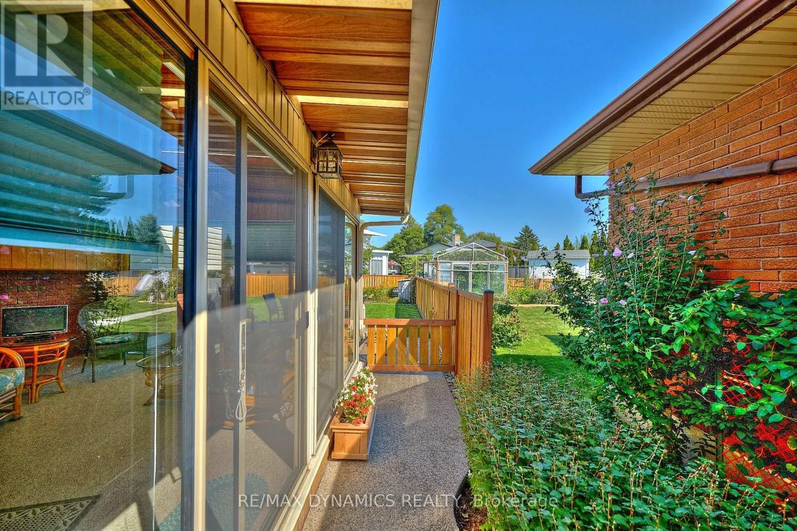 6787 CORWIN CRESCENT