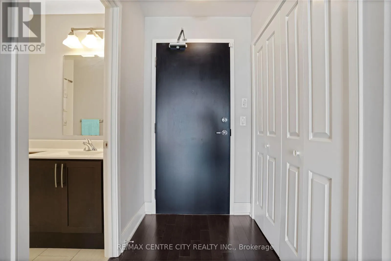 1009 - 144 PARK STREET, #1009