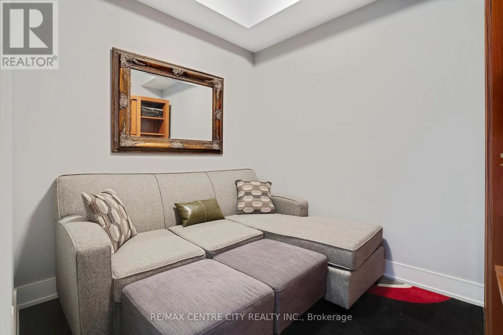 1009 - 144 PARK STREET, #1009
