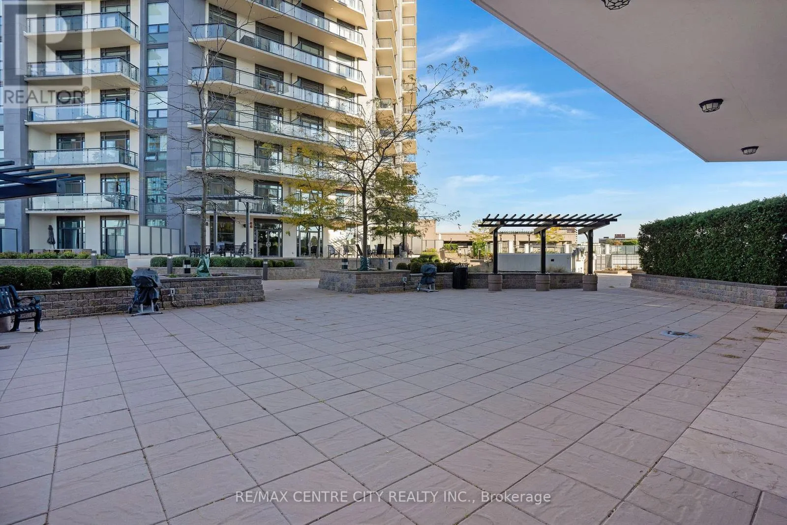 1009 - 144 PARK STREET, #1009