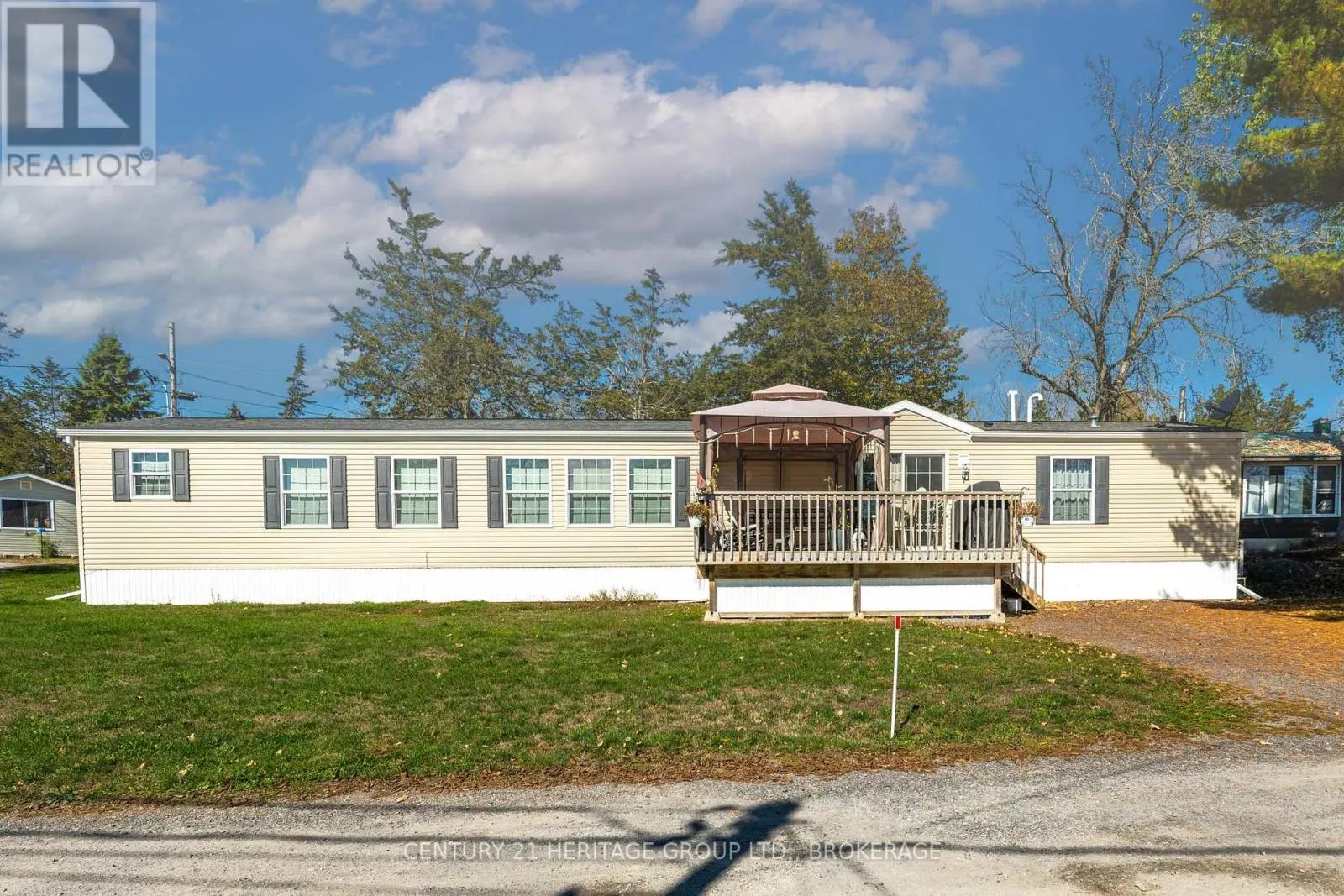 7 - 5633 BATH ROAD, #7