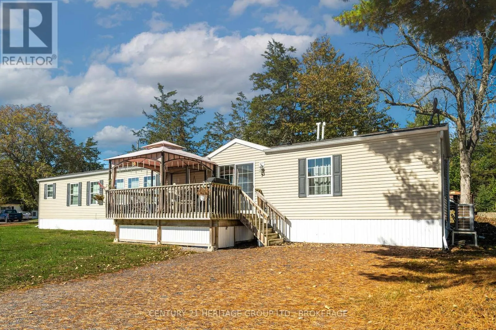 7 - 5633 BATH ROAD, #7
