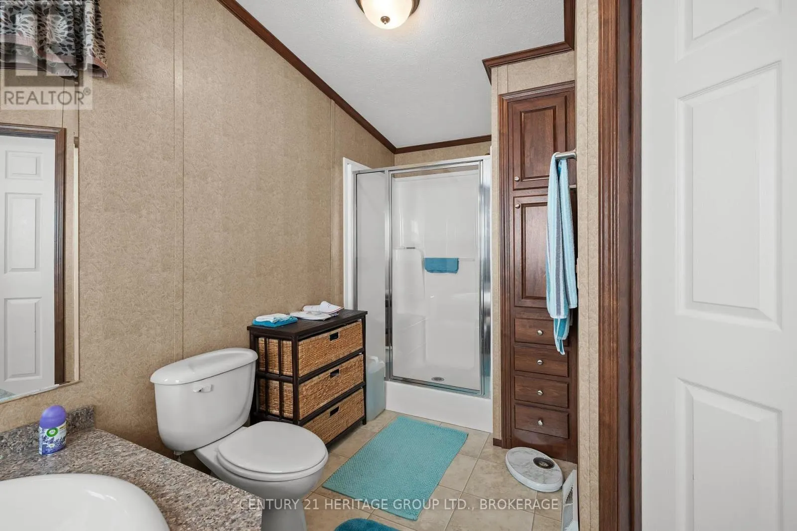 7 - 5633 BATH ROAD, #7