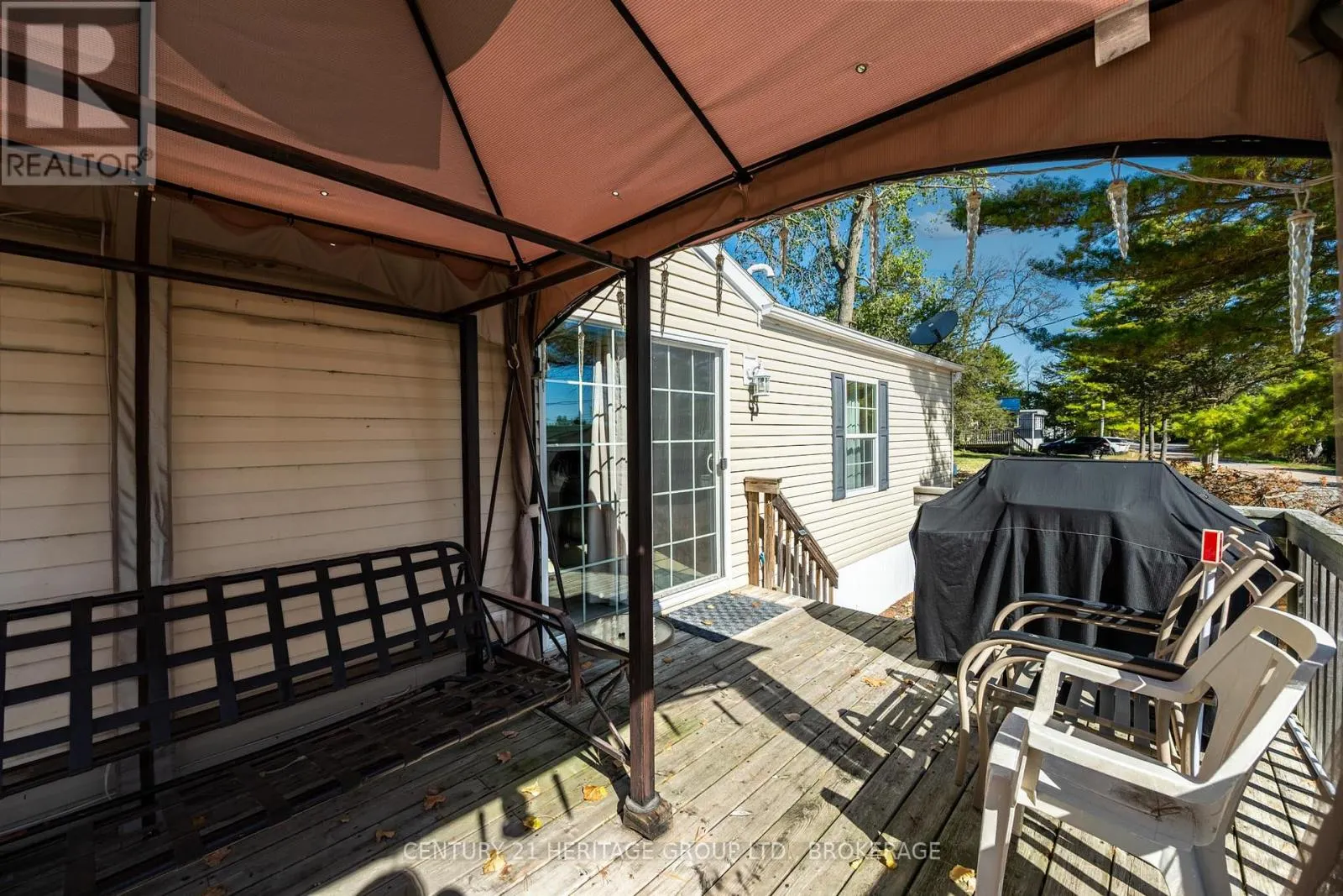 7 - 5633 BATH ROAD, #7
