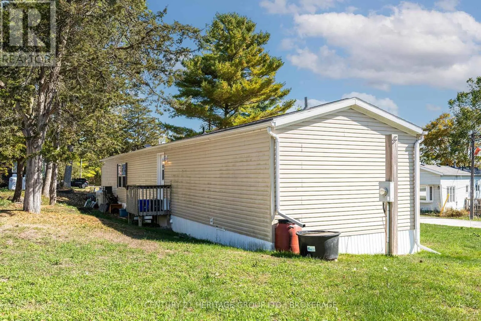7 - 5633 BATH ROAD, #7