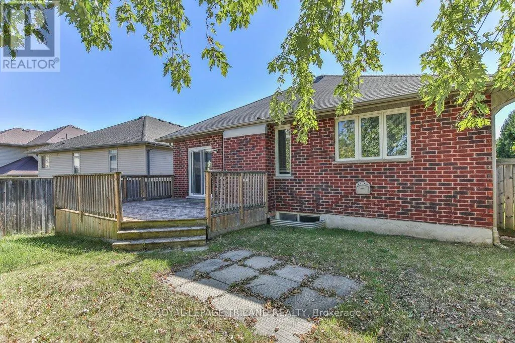 1152 OAKCROSSING ROAD