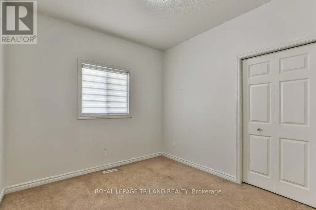 1152 OAKCROSSING ROAD
