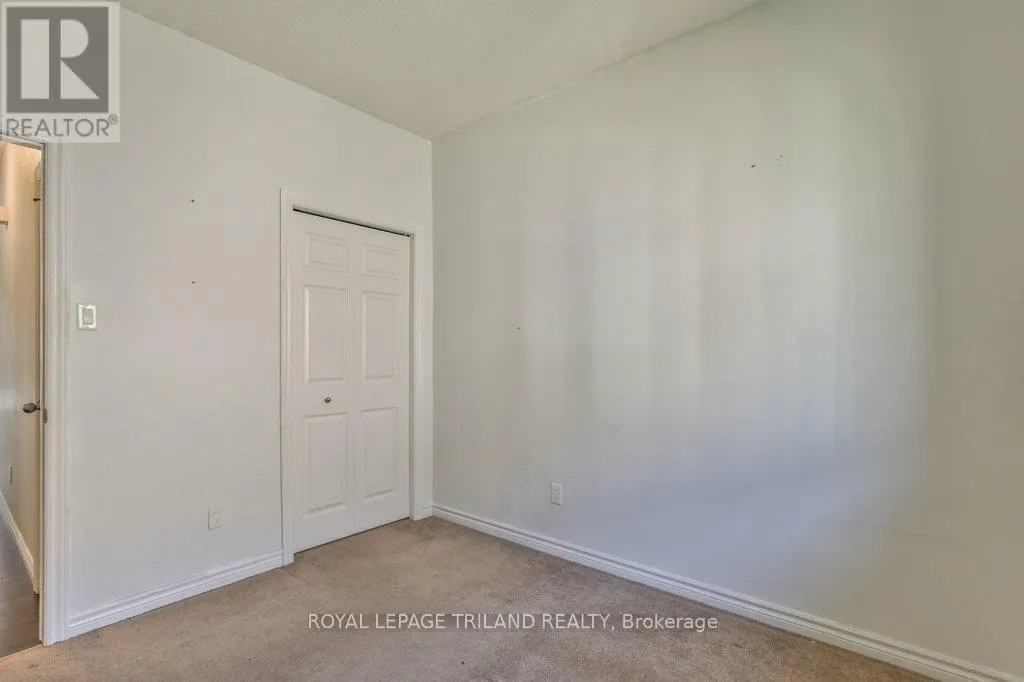 1152 OAKCROSSING ROAD