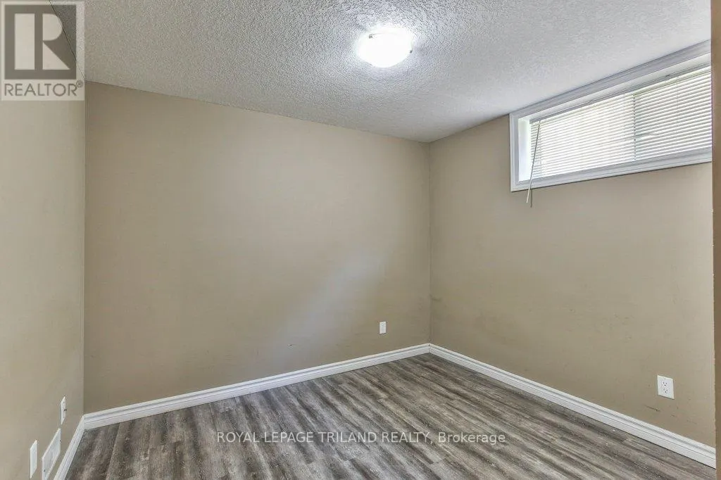 1152 OAKCROSSING ROAD