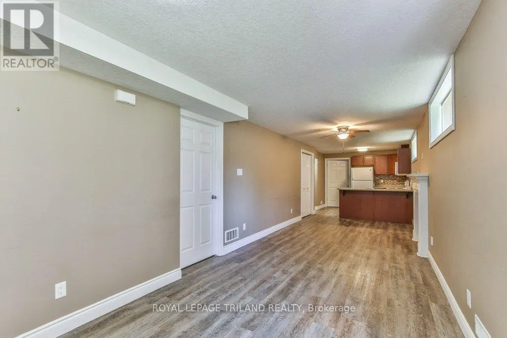 1152 OAKCROSSING ROAD