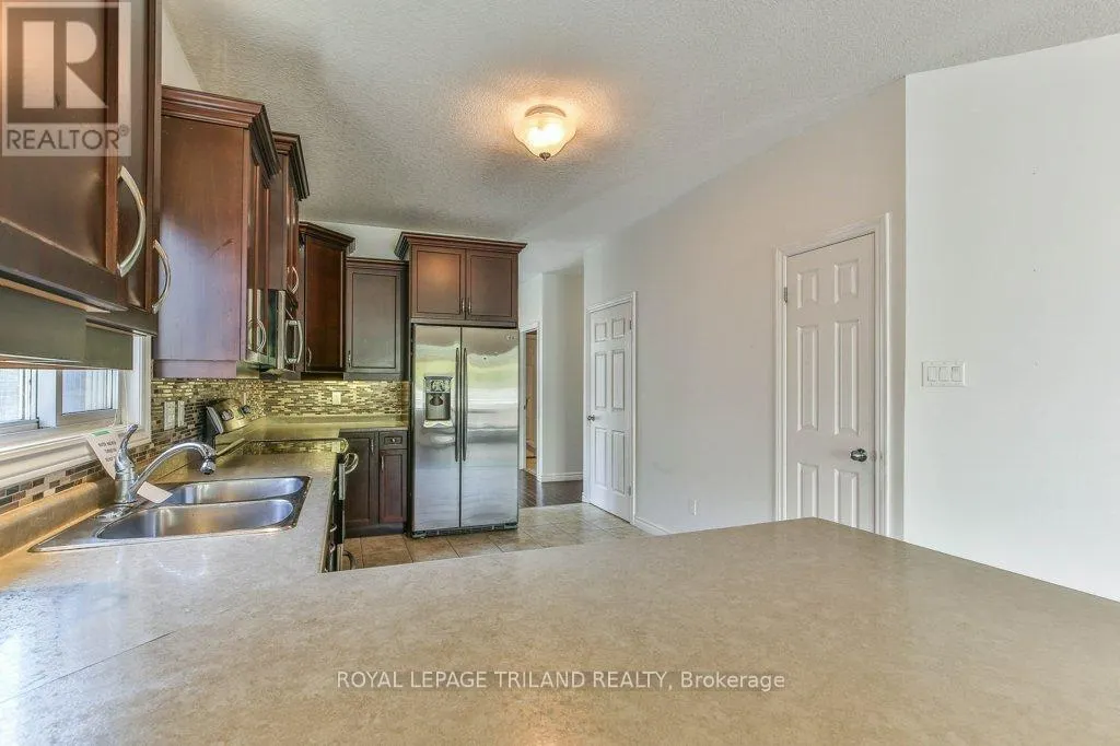1152 OAKCROSSING ROAD
