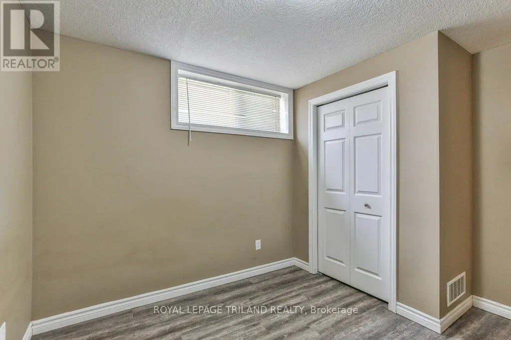 1152 OAKCROSSING ROAD