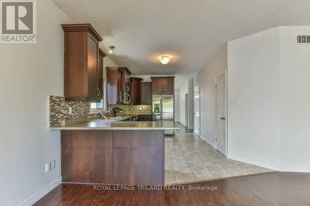 1152 OAKCROSSING ROAD