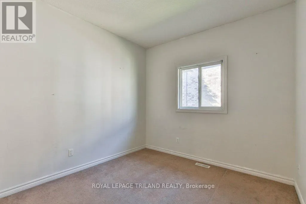 1152 OAKCROSSING ROAD