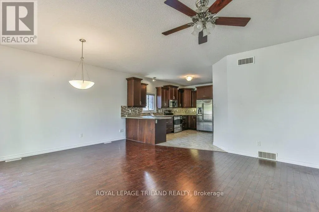 1152 OAKCROSSING ROAD