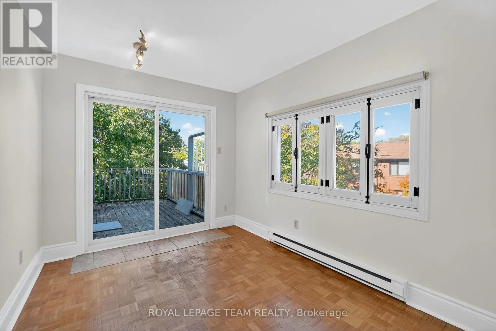 6 - 635 RICHMOND ROAD