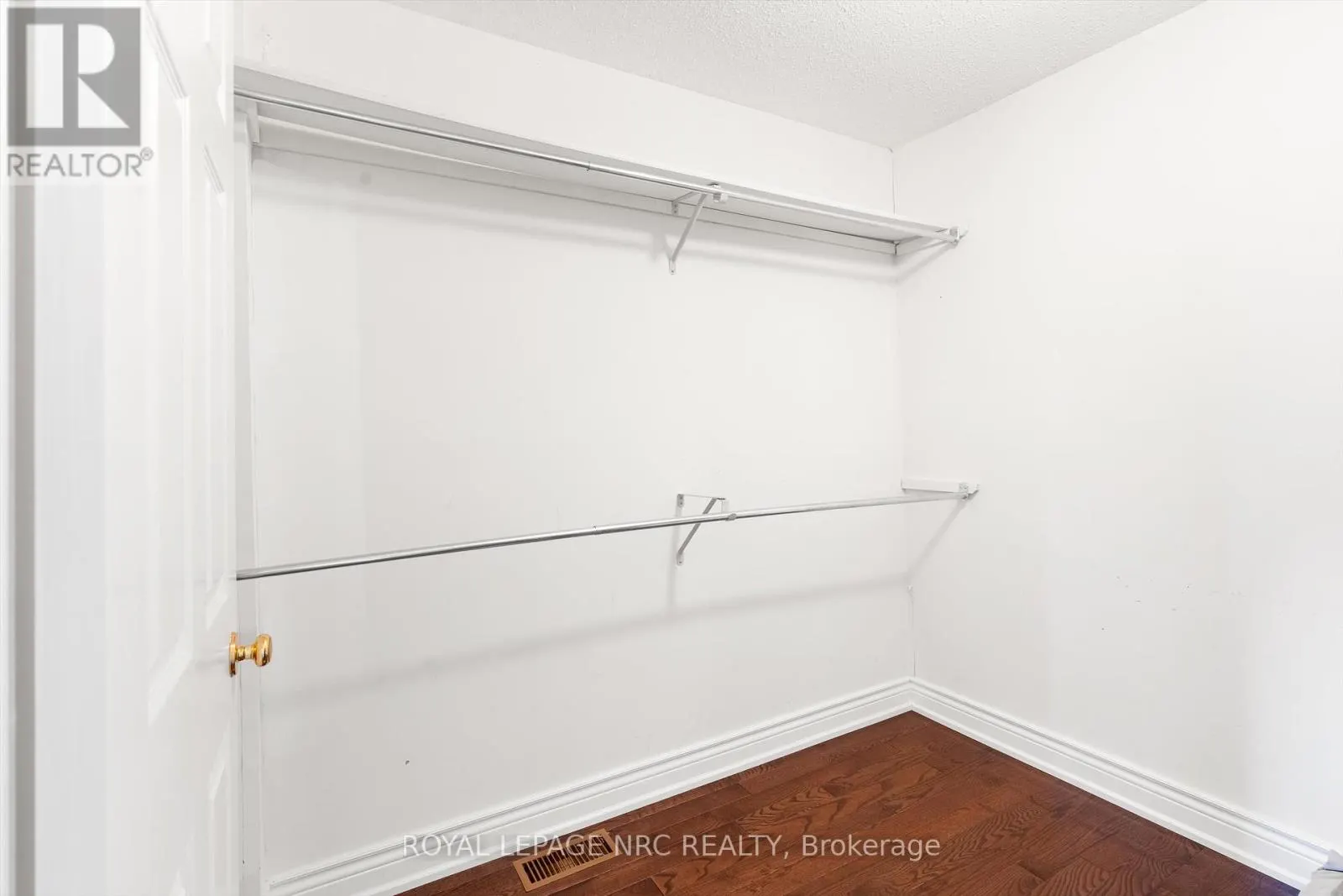 36 - 275 PELHAM ROAD, #36