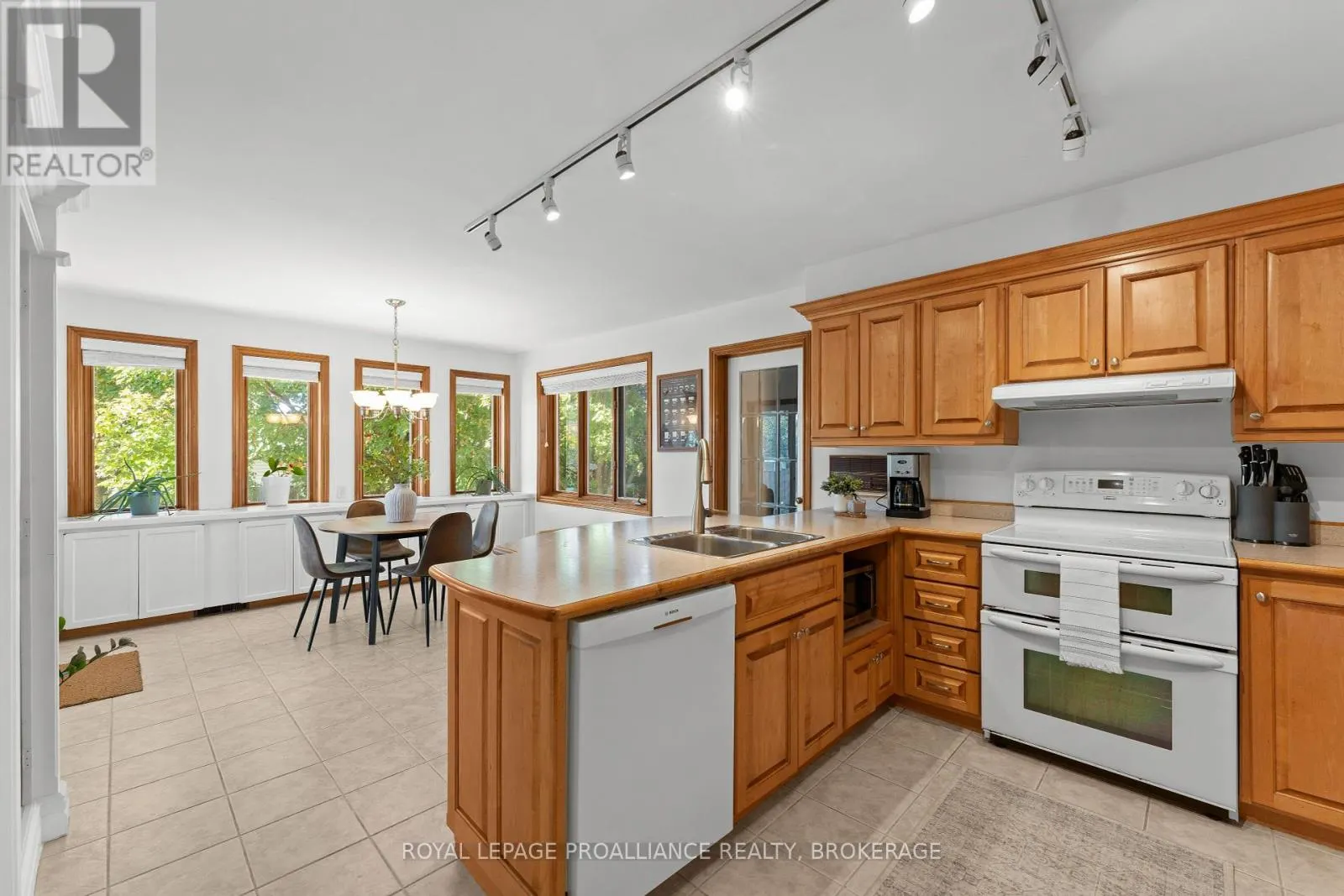 995 AUDEN PARK DRIVE
