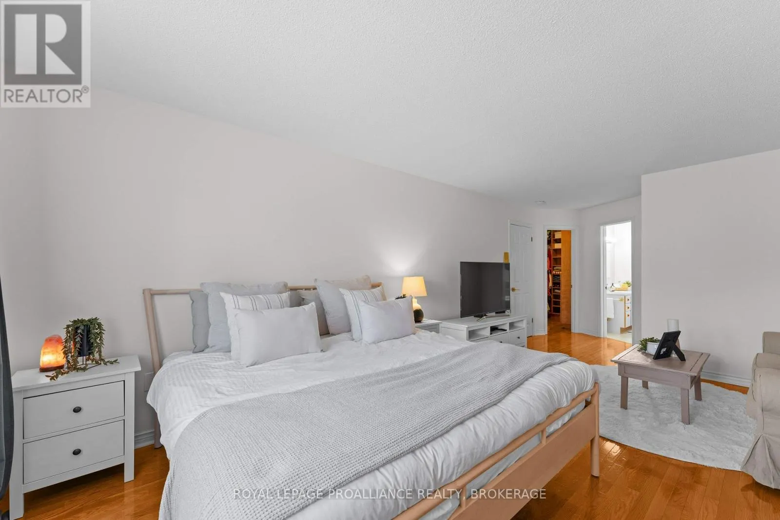 995 AUDEN PARK DRIVE