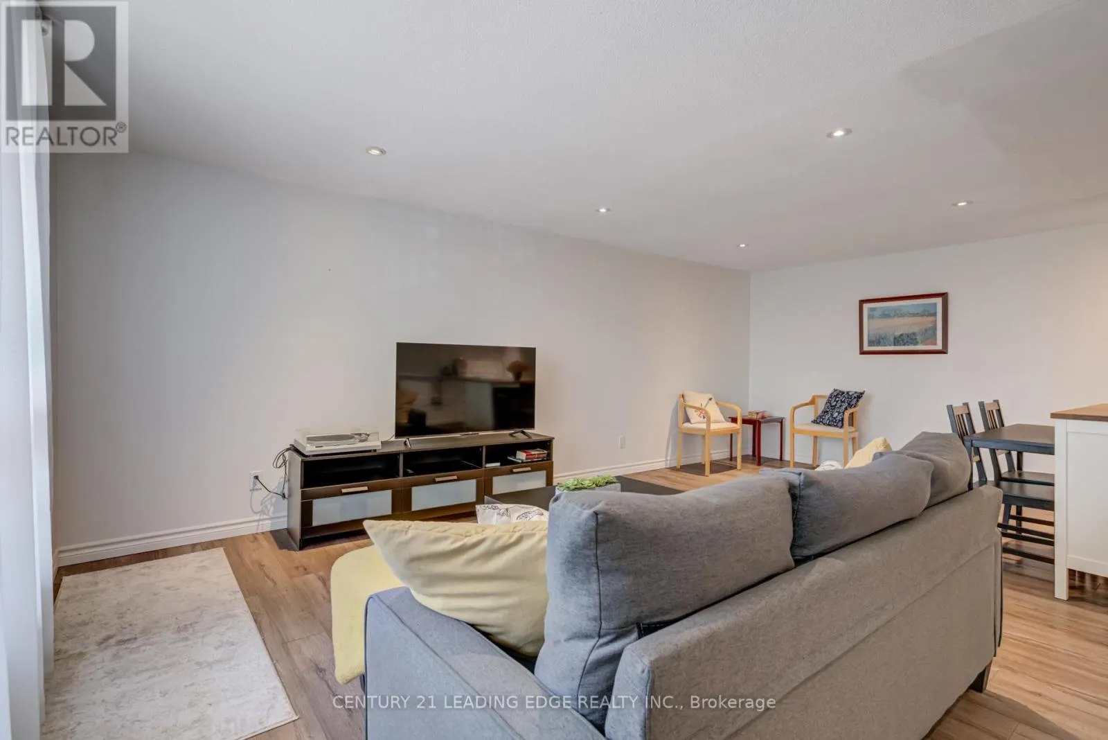314 - 30 AVALON PLACE