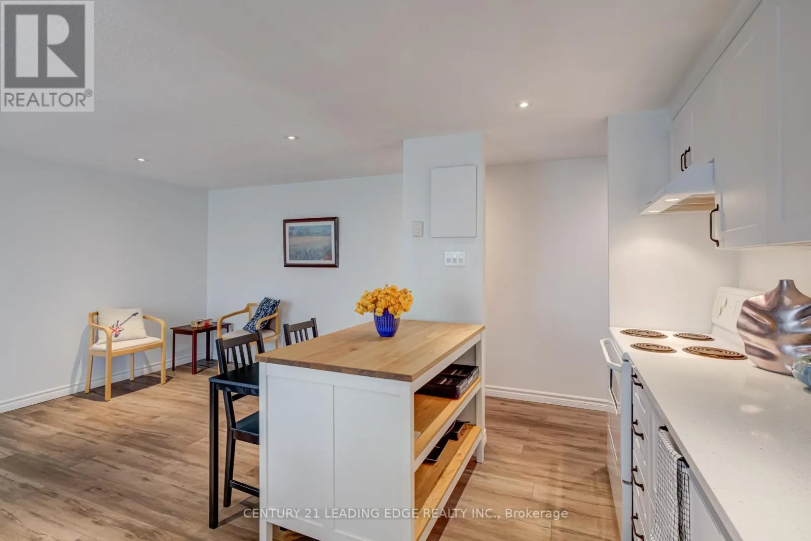 314 - 30 AVALON PLACE