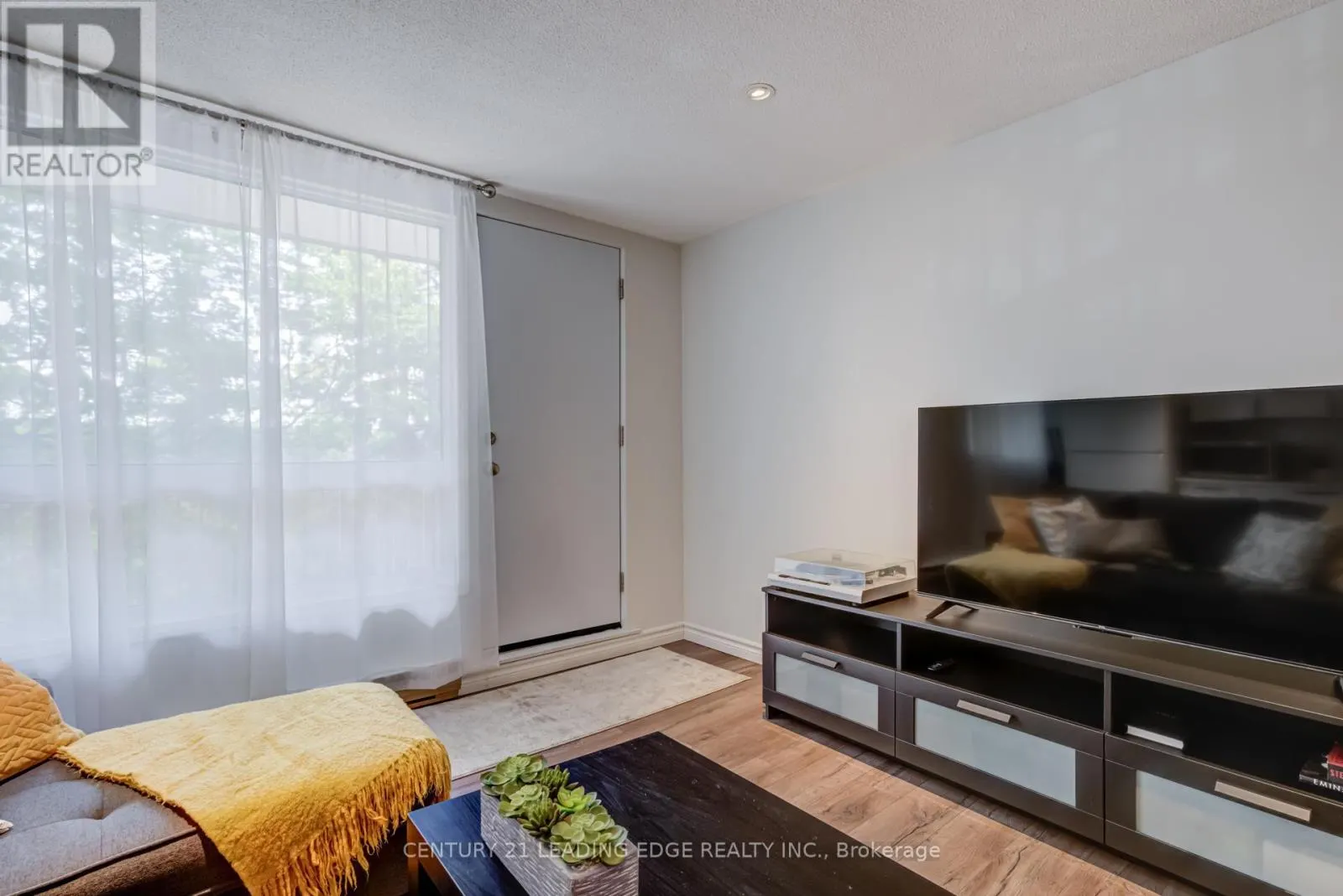 314 - 30 AVALON PLACE