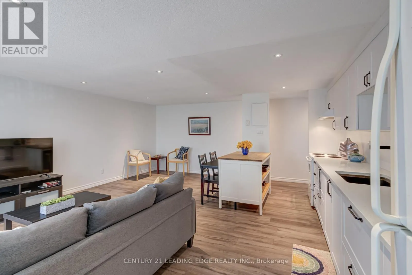 314 - 30 AVALON PLACE