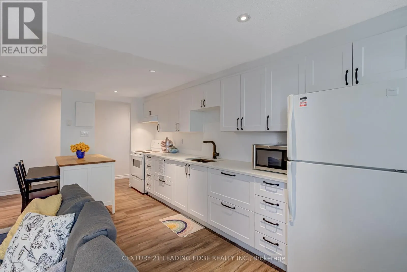 314 - 30 AVALON PLACE