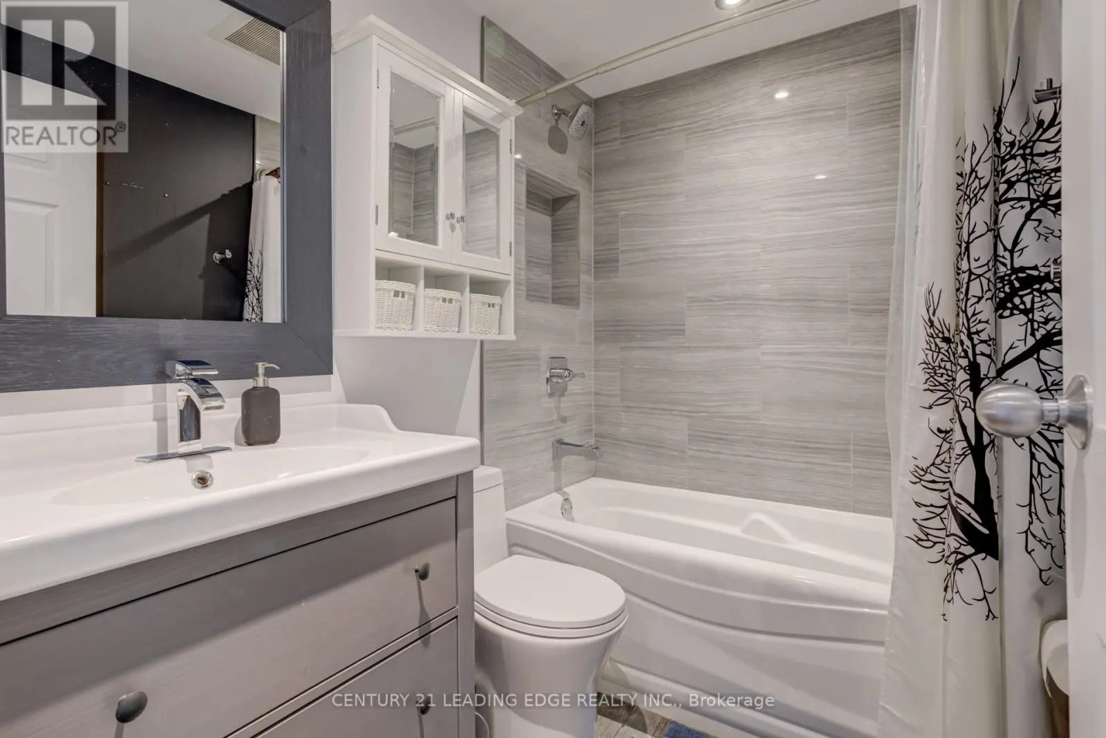 314 - 30 AVALON PLACE