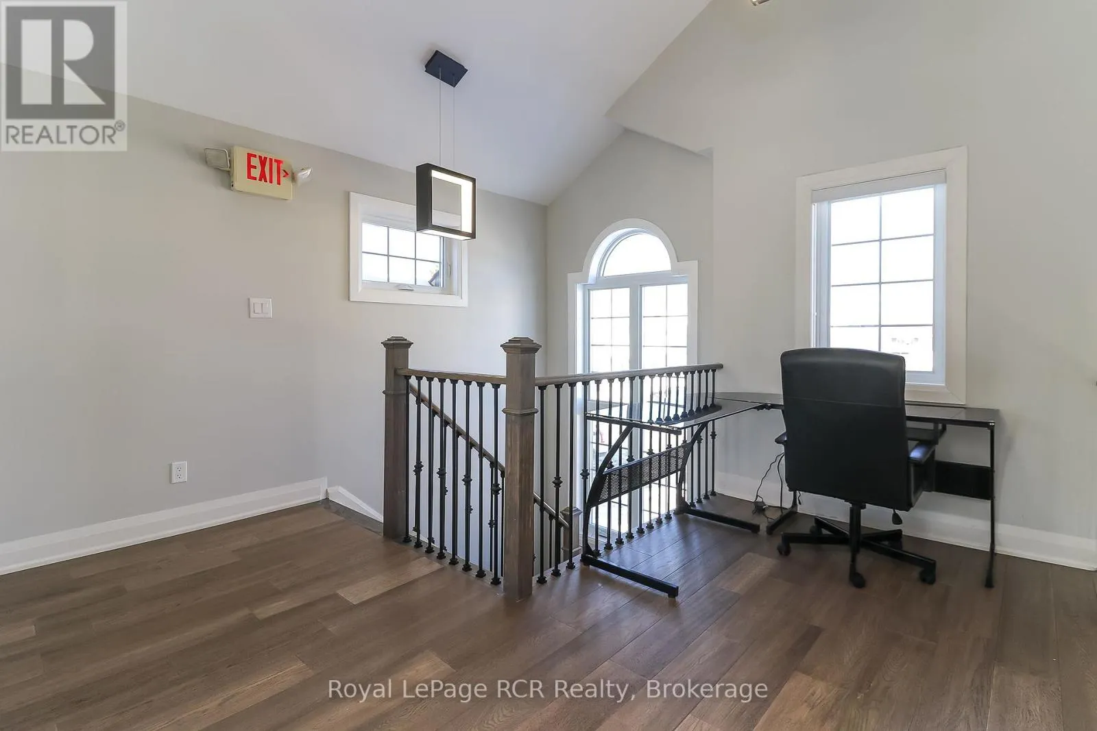 22 - 162 SETTLERS WAY, #22